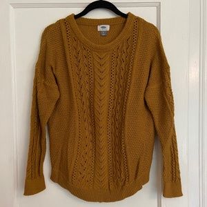 Old Navy Knit Sweater, Medium